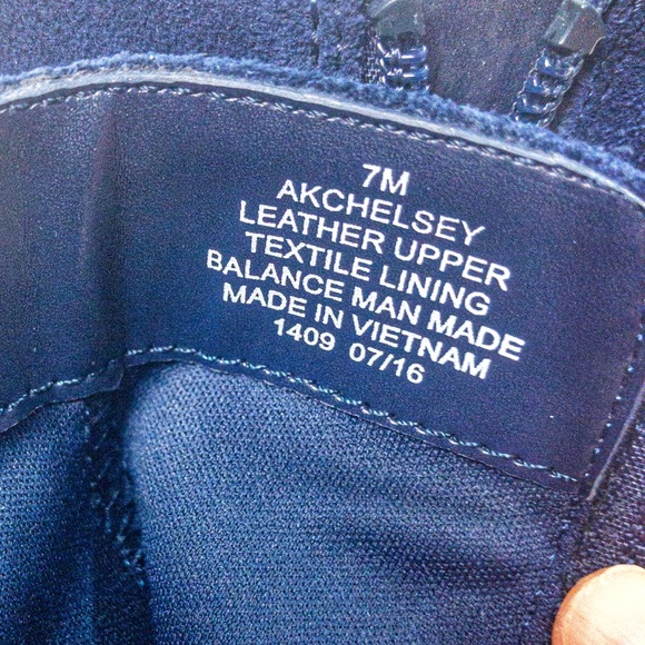 🌟SOLD🌟 Anne Klein Chelsey Blue Suede Ankle Boots - Picture 8 of 10